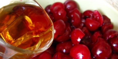 Trešnja na konjaku: recepti uradi sam kod kuće od svježih, smrznutih, sušenih bobica